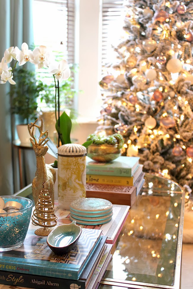 The Obligatory Christmas Tree Pictures – in blush pink, gold and white…