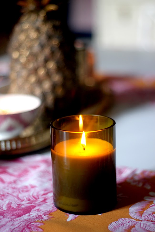 Want to learn how to make soy wax candles? Fill your home full of Autumn scents with this Cinnamon and Orange candle.