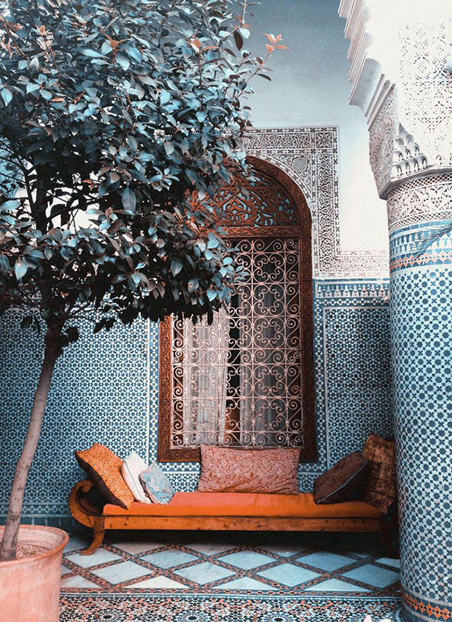 moroccan courtyard