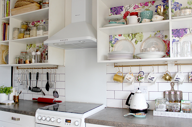 Swoon Worthy - white kitchen with open shelving