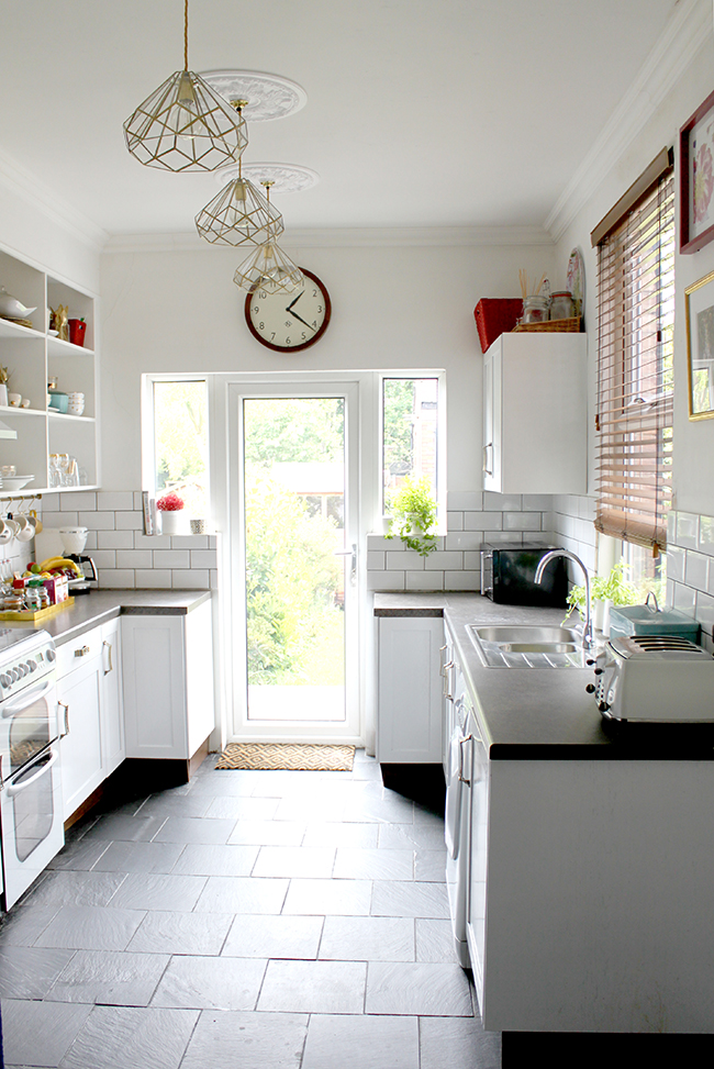 Swoon Worthy - white kitchen with open shelving