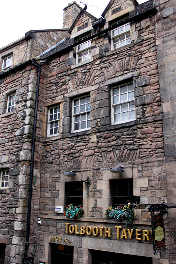 Take Me Away A Weekend in Edinburgh Swoon Worthy