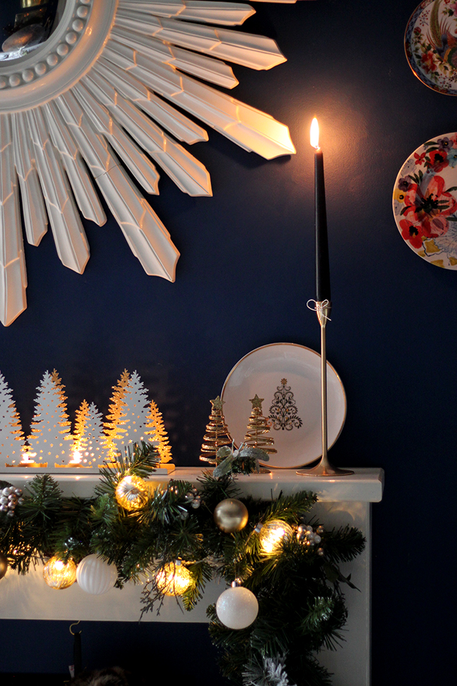 Swoon Worthy - Christmas Dining Room Mantle - see more at www.swoonworthy.co.uk