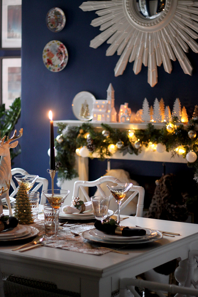 Swoon Worthy - Gold, black and white Christmas Dining Table setting - see more at www.swoonworthy.co.uk