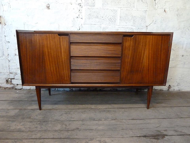 Vintage mid-century sideboard for dining room - Swoon Worthy