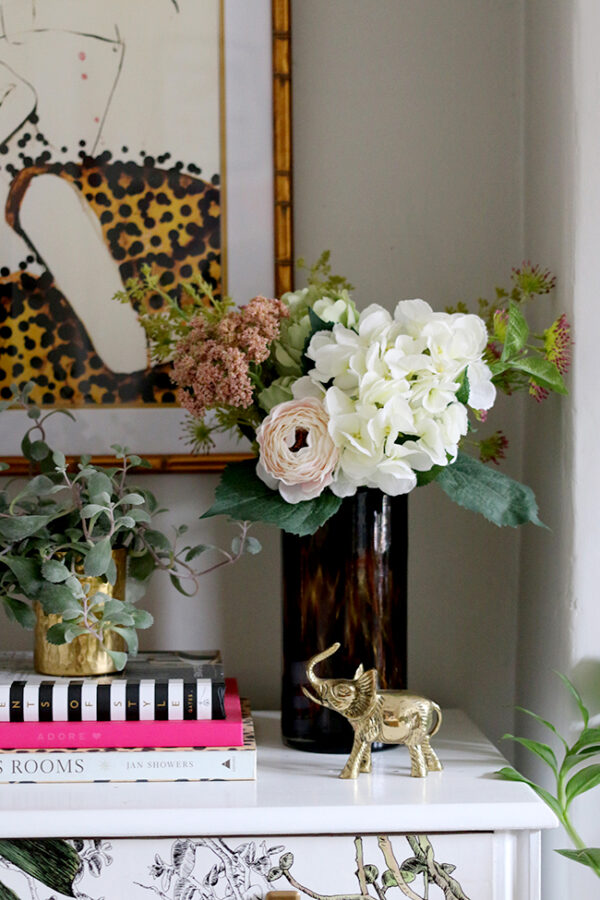 How to Quickly Update a Room Without Spending Money Swoon Worthy