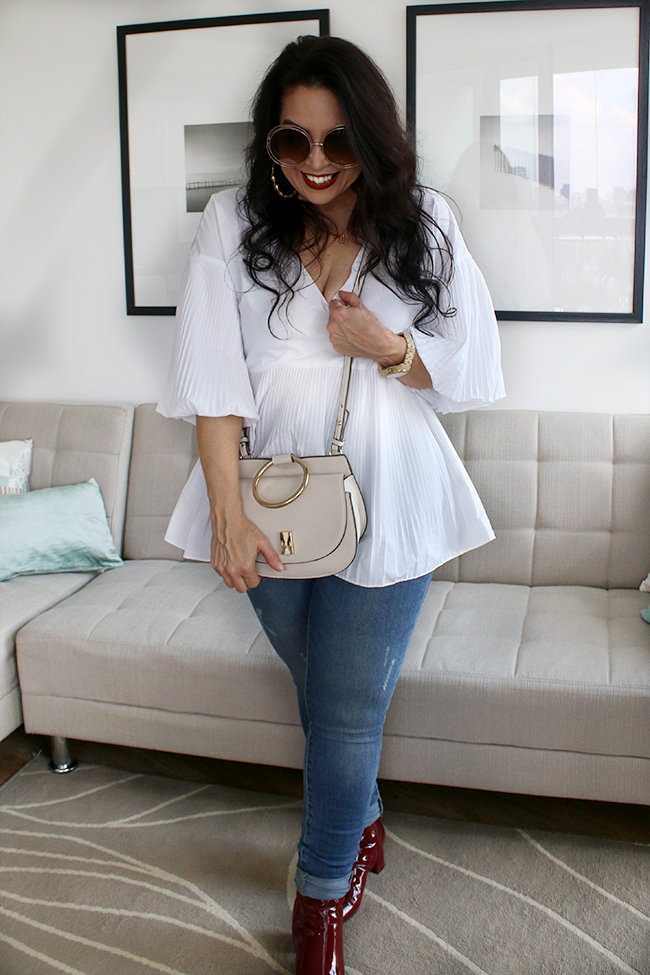 White River Island top with bell sleeves and long peplum and Mango crossbody bag and red Zara boots. I'm talking about whether you can be curvy fashion blogger.