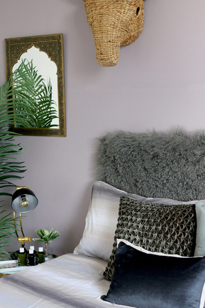 How I Created a Guest Bedroom with No Money in 2 Hours Swoon Worthy