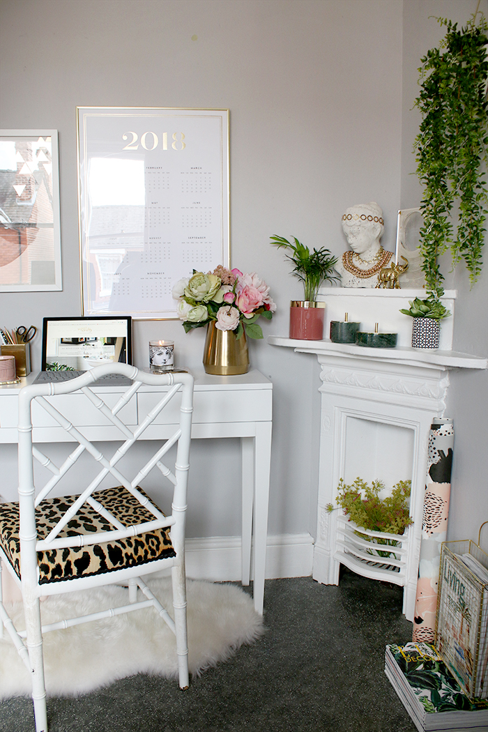 home office design in white pink and gold