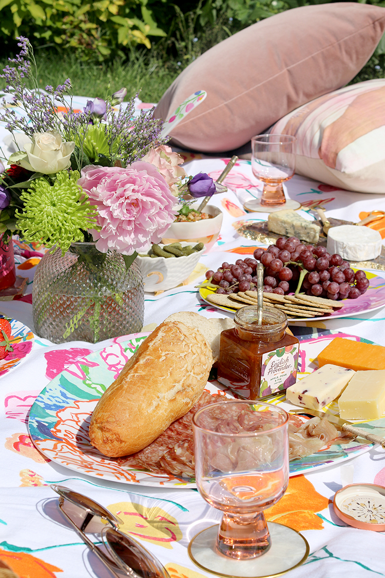 Summer picnic styling with Anthropologie