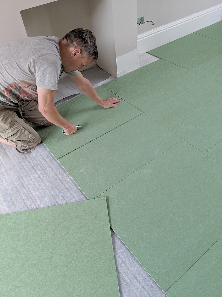 How to lay parquet flooring - laying the underlay
