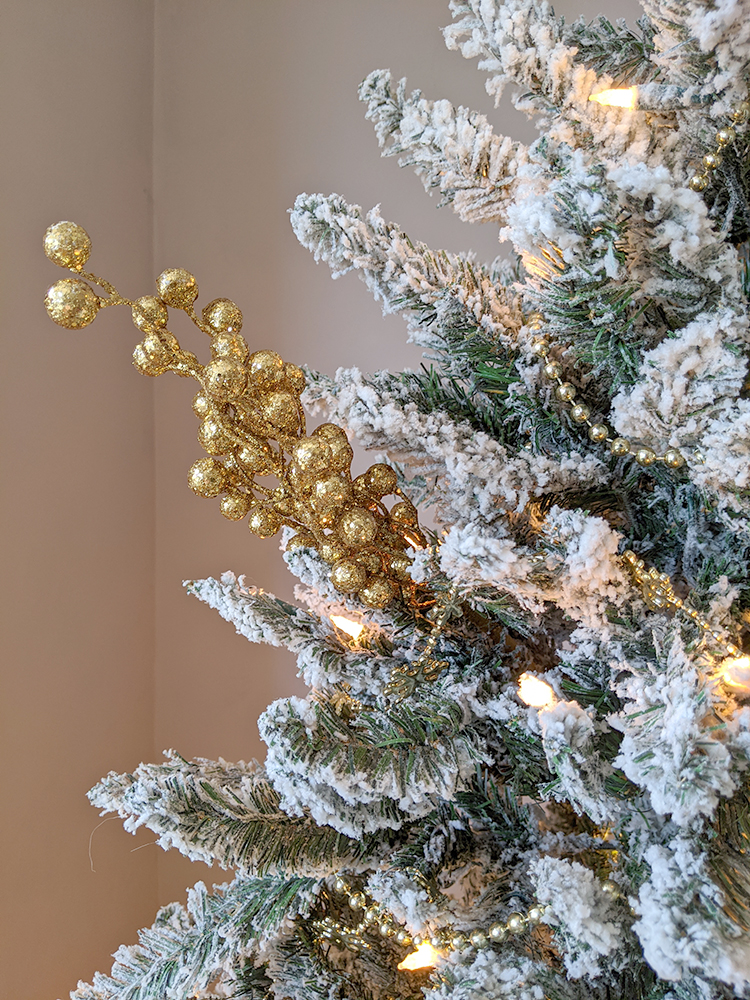 Christmas Tree Styling - Step 3a Large Picks