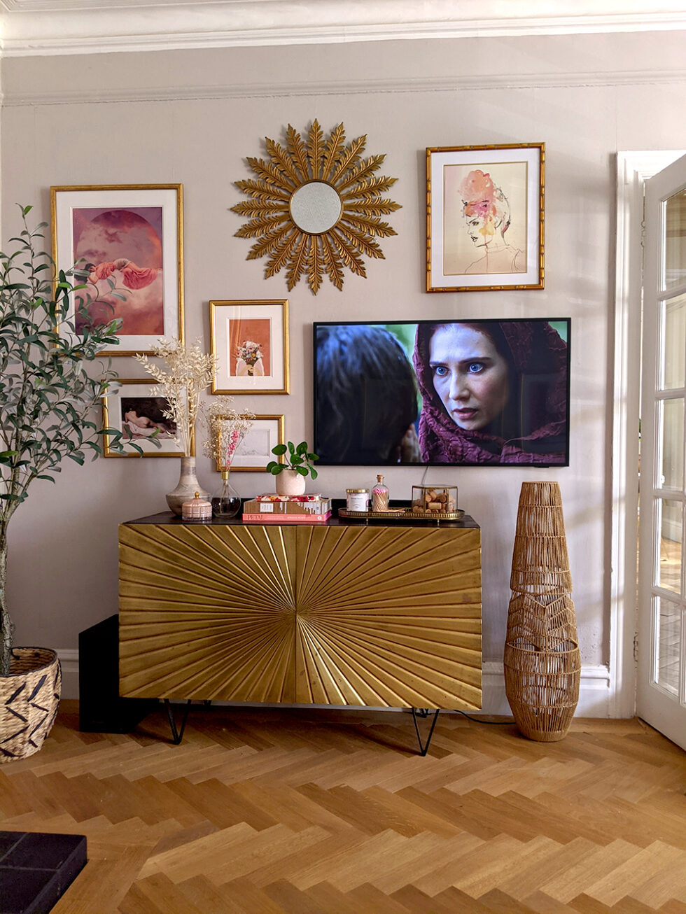 Why Samsung The Frame TV 2020 Should Be in Every Interior Lover's Home